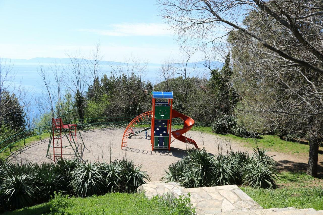 Volcano Rijeka Exterior photo