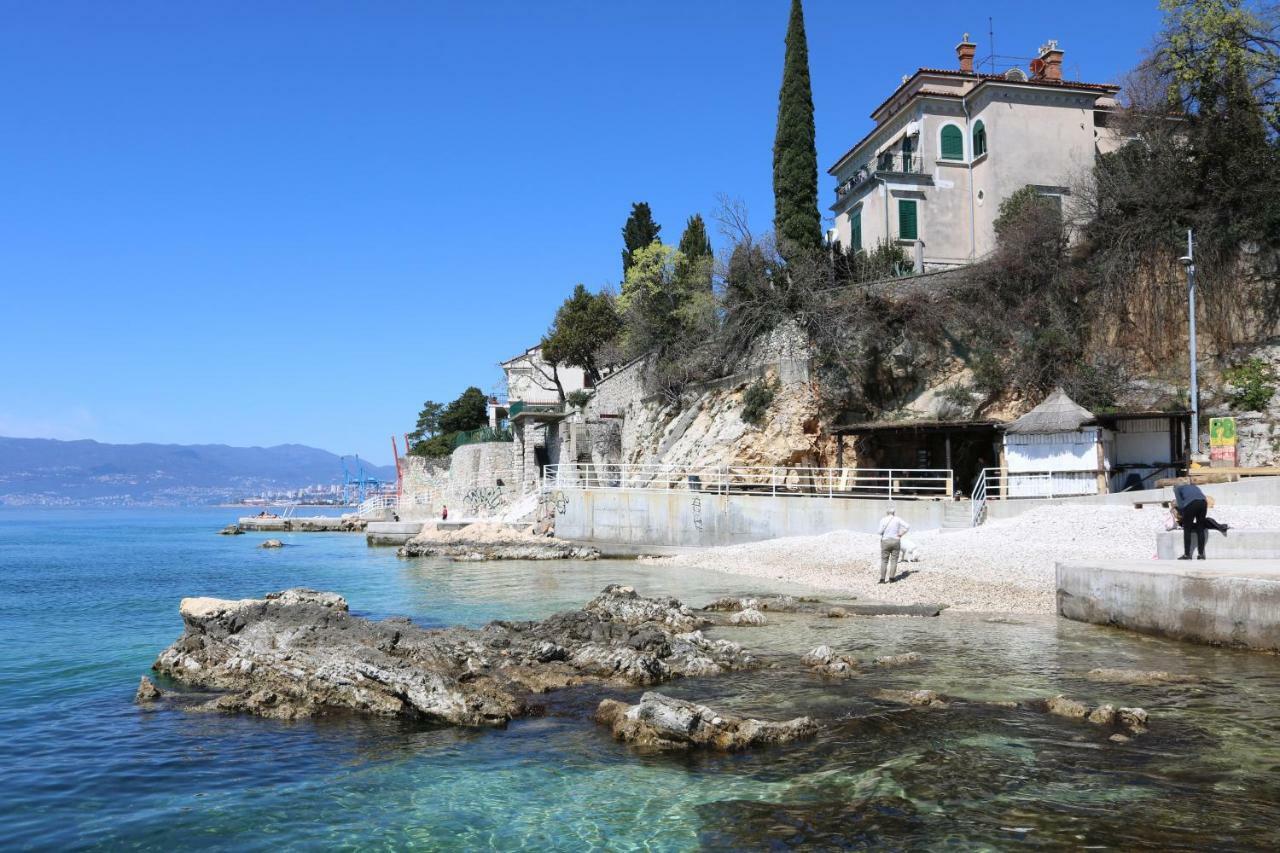 Volcano Rijeka Exterior photo