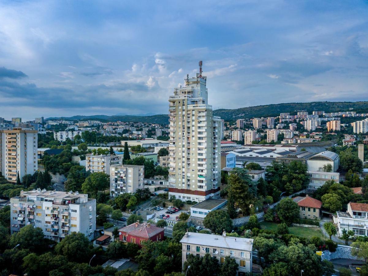 Volcano Rijeka Exterior photo