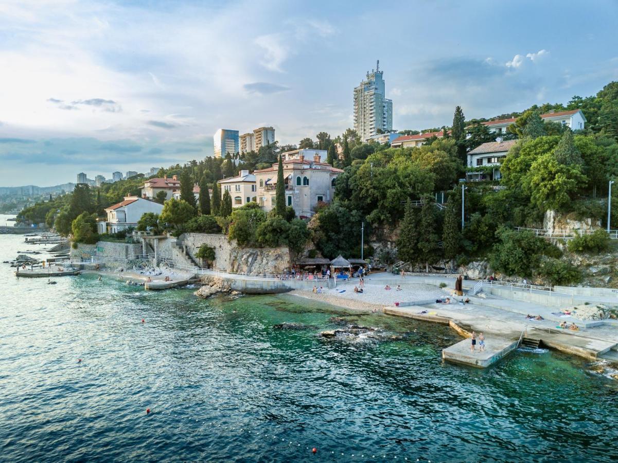 Volcano Rijeka Exterior photo